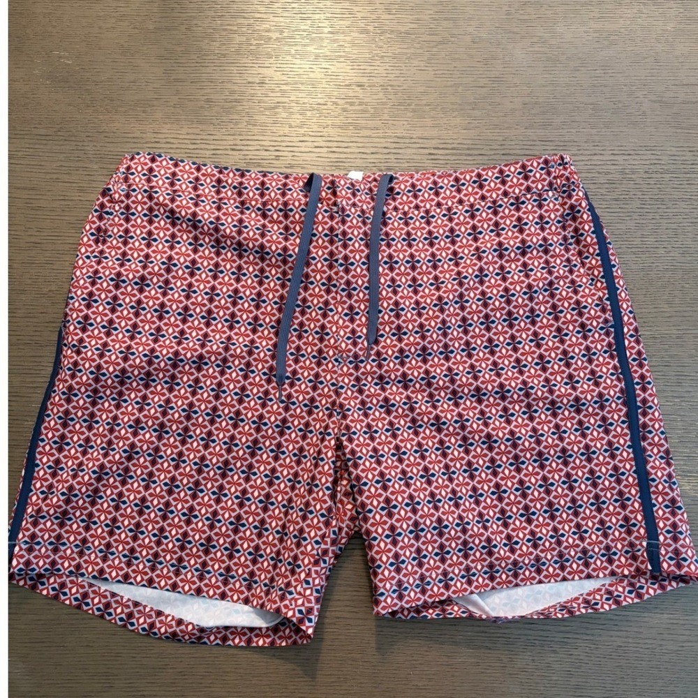 Fair Harbor Mens Swim Trunks Red Blue Geometric Diamond Board Shorts Size 36